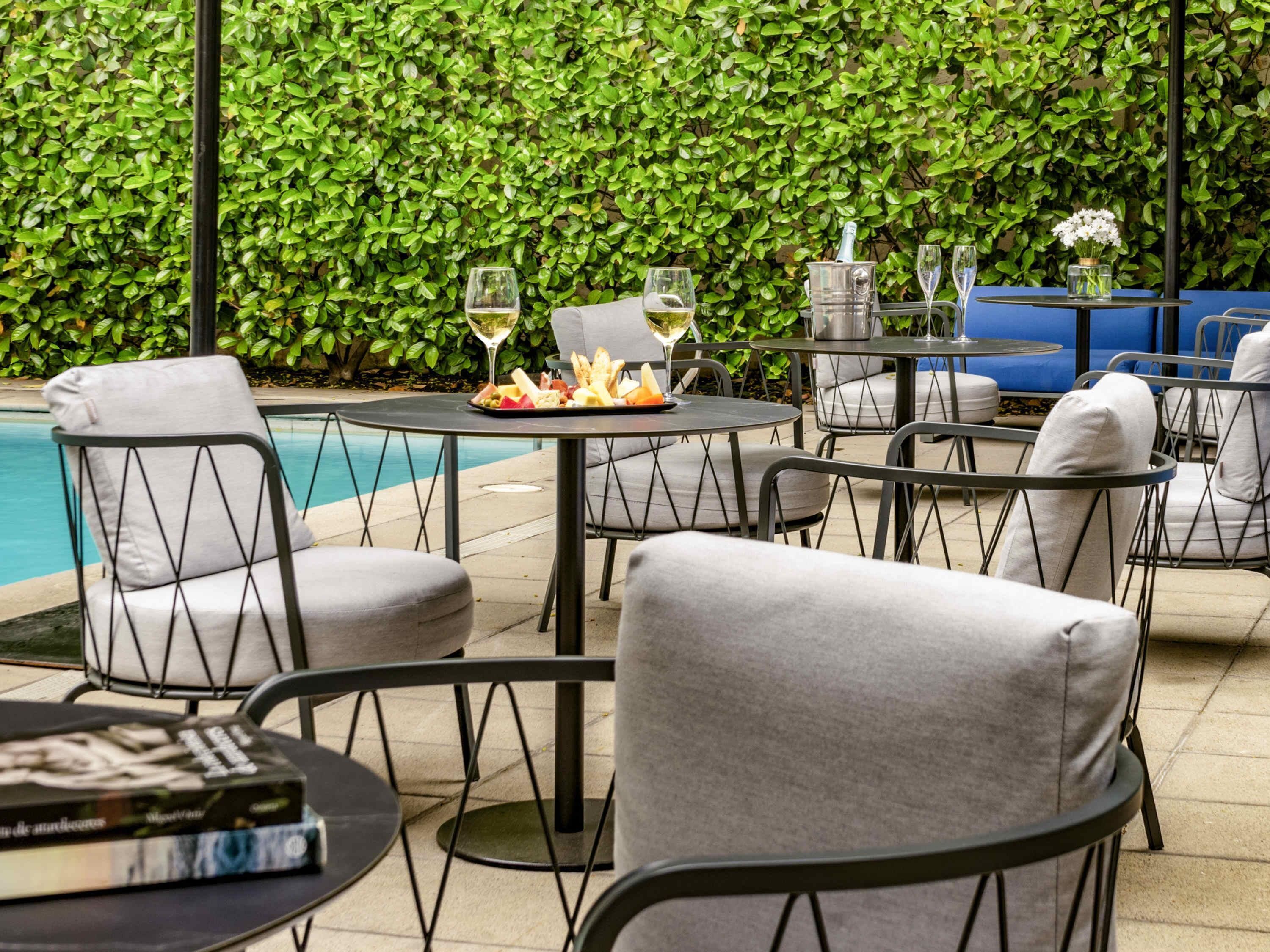 Outdoor pool, free cabanas, pool umbrellas