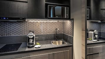1 habitación, minibar, caja de seguridad en la habitación y escritorio