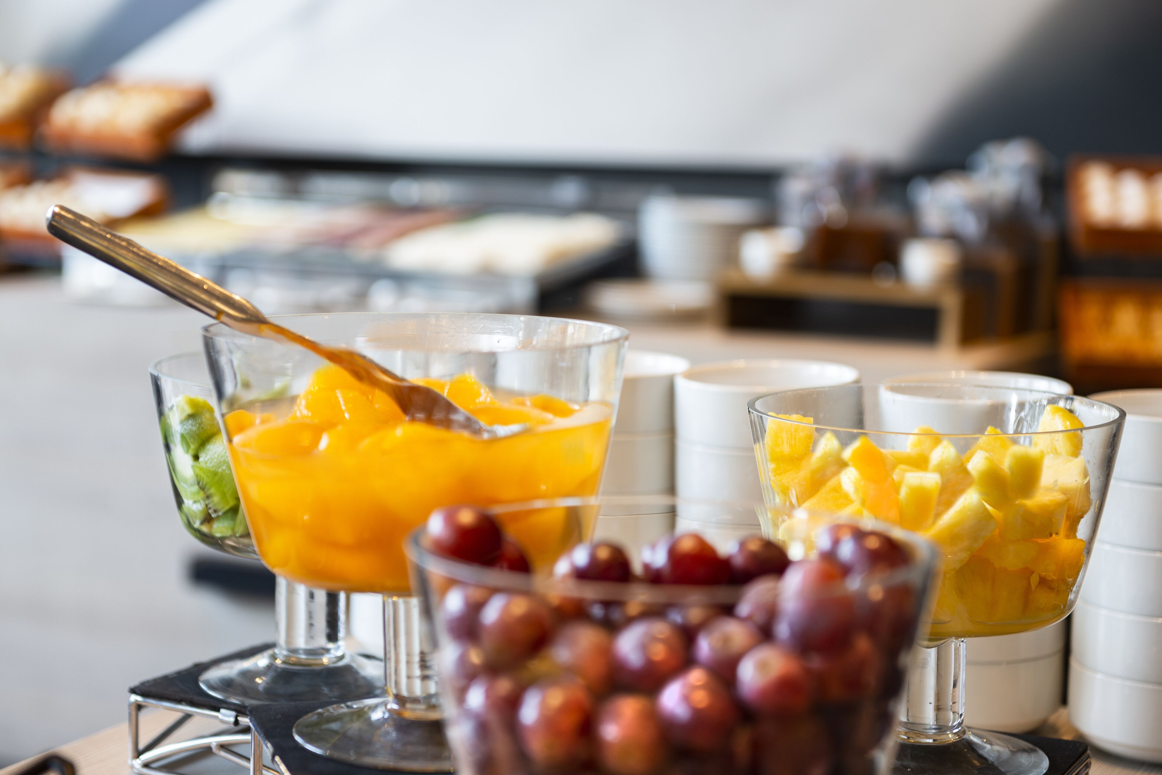 daily buffet breakfast (clp 15900 per person)