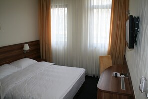 Minibar, in-room safe, free WiFi - Hotel Terme (Sarajevo)