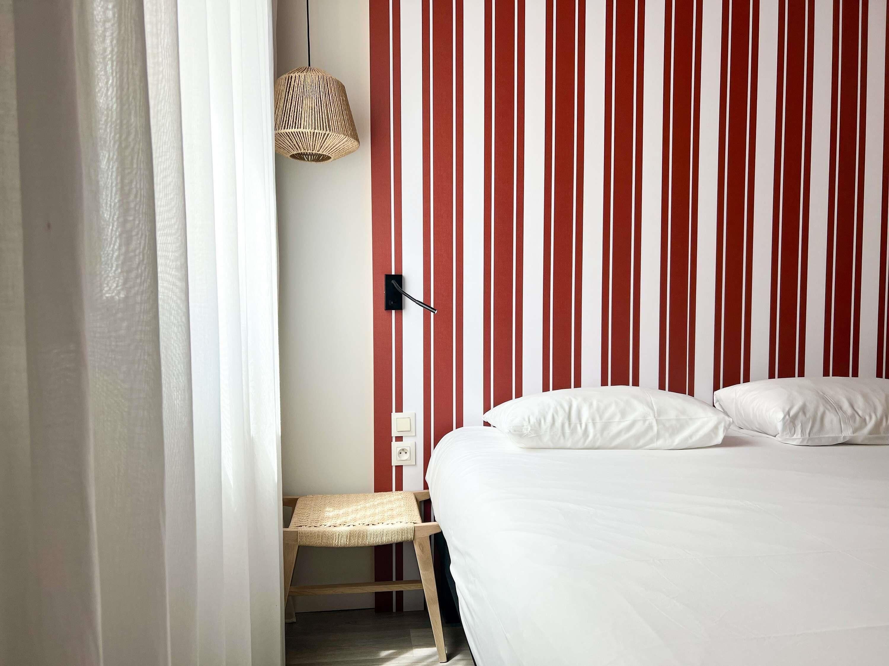 Standard Double Room, 1 Double Bed | In-room safe, soundproofing, iron/ironing board, free cots/infant beds