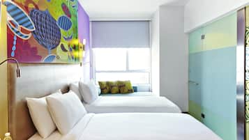 Rom – standard, 2 enkeltsenger | Minibar, safe på rommet, skrivebord og blendingsgardiner