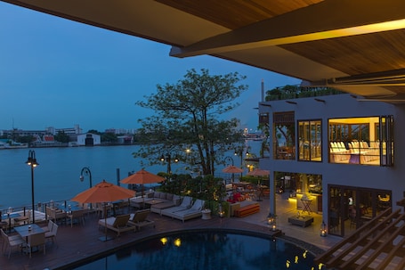 Exterior. Riva Surya Bangkok