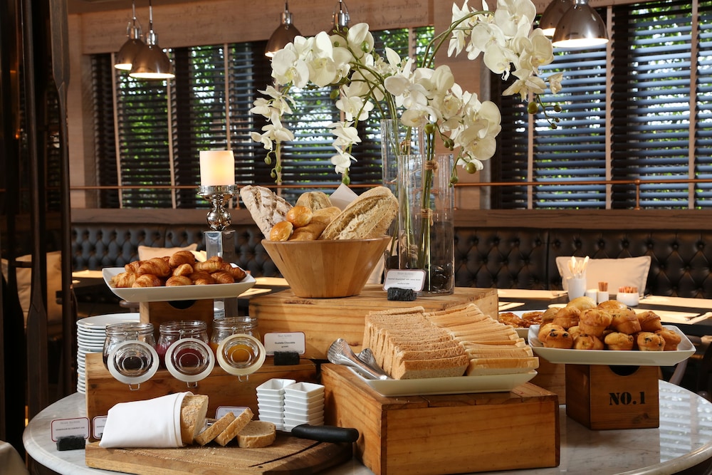 Riva Surya Bangkok by null