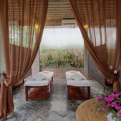 Sauna, body treatments, aromatherapy, body wraps, body scrubs, facials