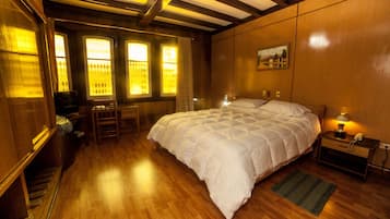 Habitación doble | Ropa de cama de alta calidad y camas Tempur-Pedic