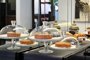 Breakfast buffet - Hotel Alighieri (Bardolino)