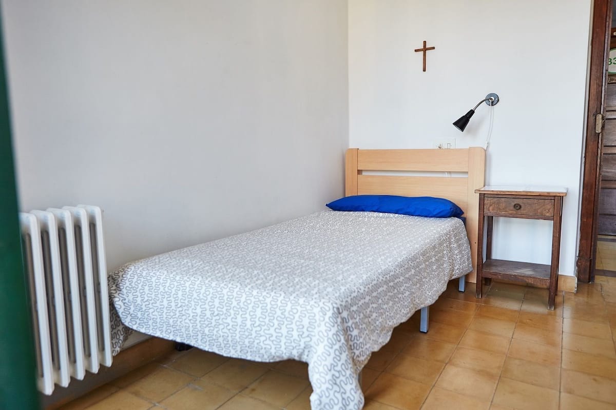 Chambre Simple, salle de bains commune | Wi-Fi gratuit