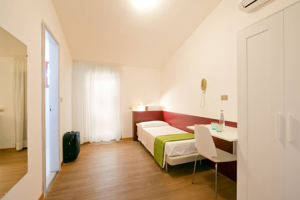 تسهيلات لدخول الكراسي المتحركة