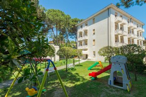 Aire de jeu extérieure pour enfants