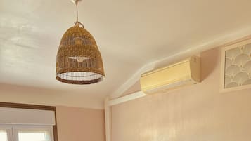 Tripla Standard | Una cassaforte in camera, insonorizzazione, Wi-Fi gratuito, lenzuola