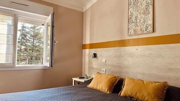 Standard Double Room, 1 Double Bed | In-room safe, soundproofing, free WiFi, bed sheets