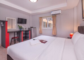 Standard Room | Free WiFi - Robin’s Nest Guesthouse & Restaurant (Pattaya)