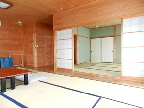 Japanese-Style Room (Ocean View)