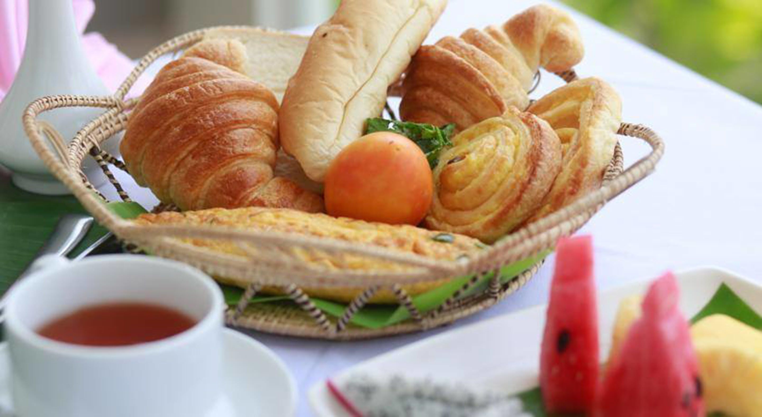 breakfast (usd 6 per person)