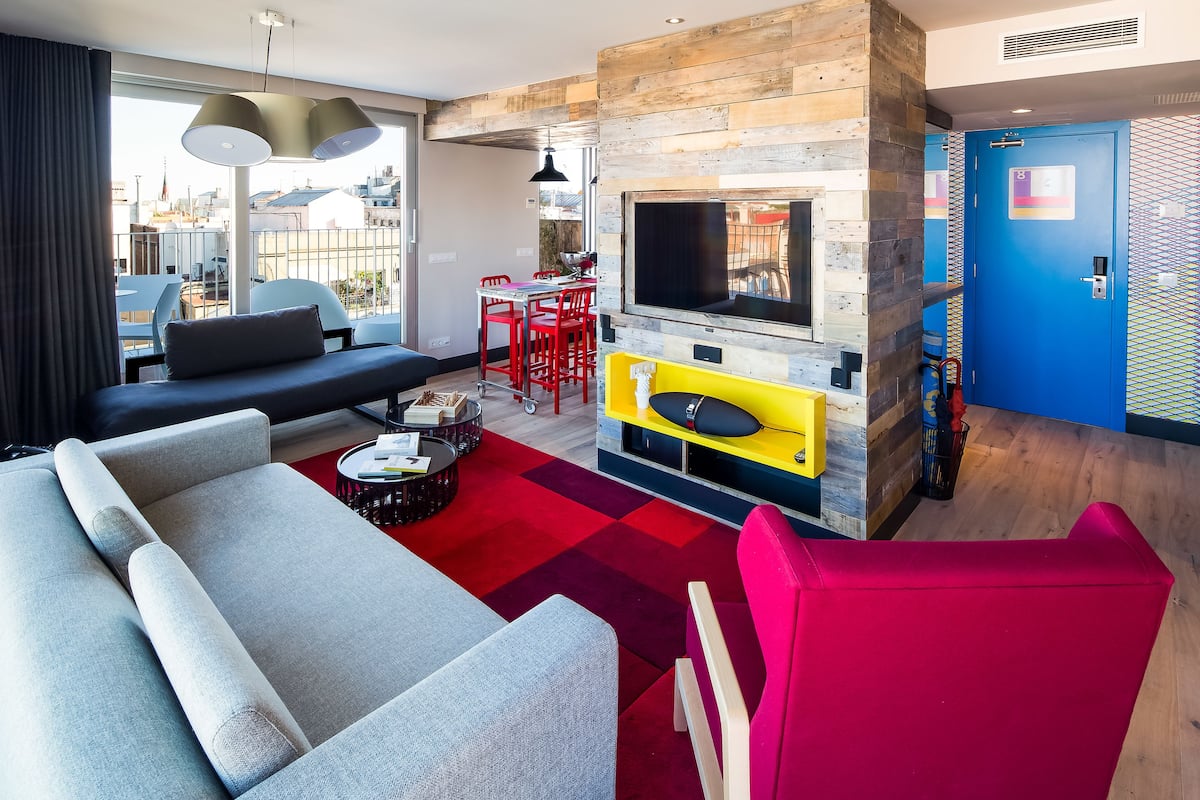 Superior Suite, Private Bathroom | Blackout drapes, iron/ironing board (on request), WiFi (free)