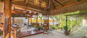 Palms Cove Resort