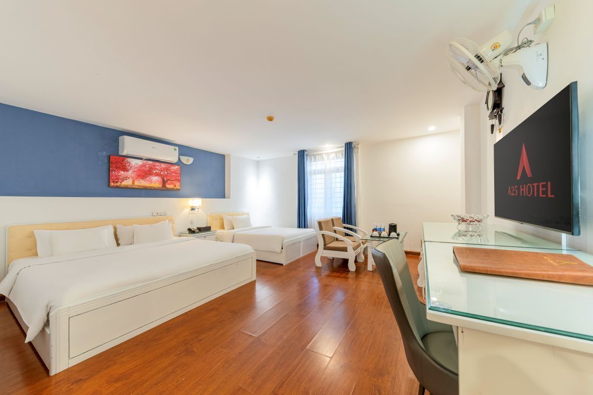 Deluxe Suite Triple | Minibar y caja de seguridad en la habitación 