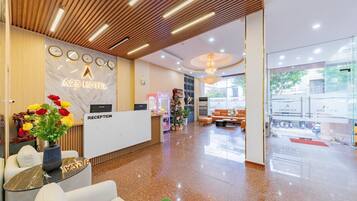 Free daily full breakfast