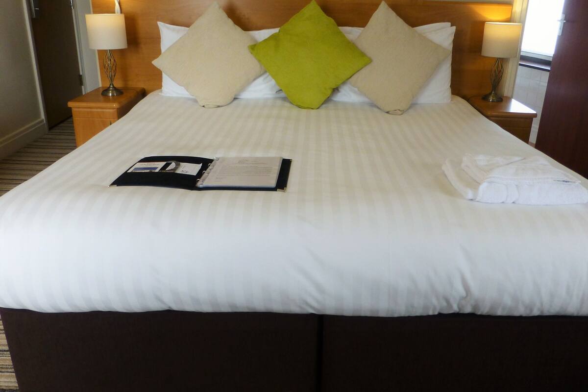 Iron/ironing board (on request), free WiFi, bed sheets