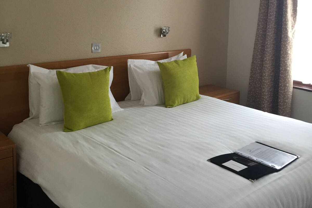 Iron/ironing board (on request), free WiFi, bed sheets