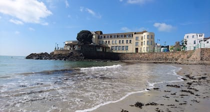 Fort d'Auvergne Hotel