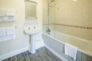 Bathroom - The Uplands Serviced Apartments (St. Helier)