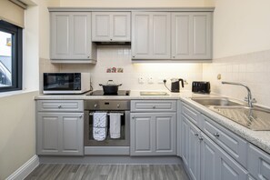Standard-Maisonette, 1 Schlafzimmer, Nichtraucher, Küche | Eigene Küche