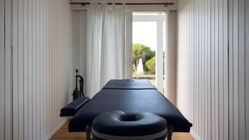 Soins corporels, massages aux pierres chaudes
