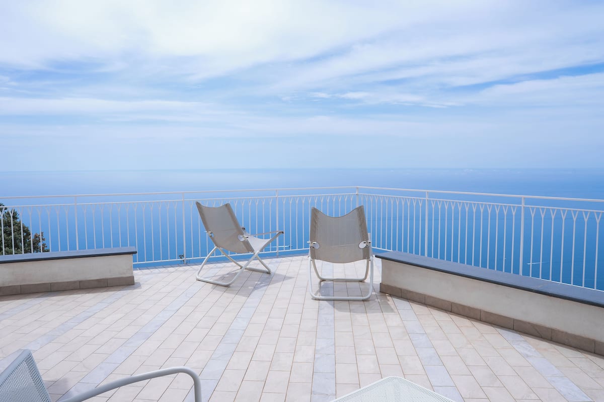 Superior King Room with Spa Bath and Terrace | Kameruitzicht