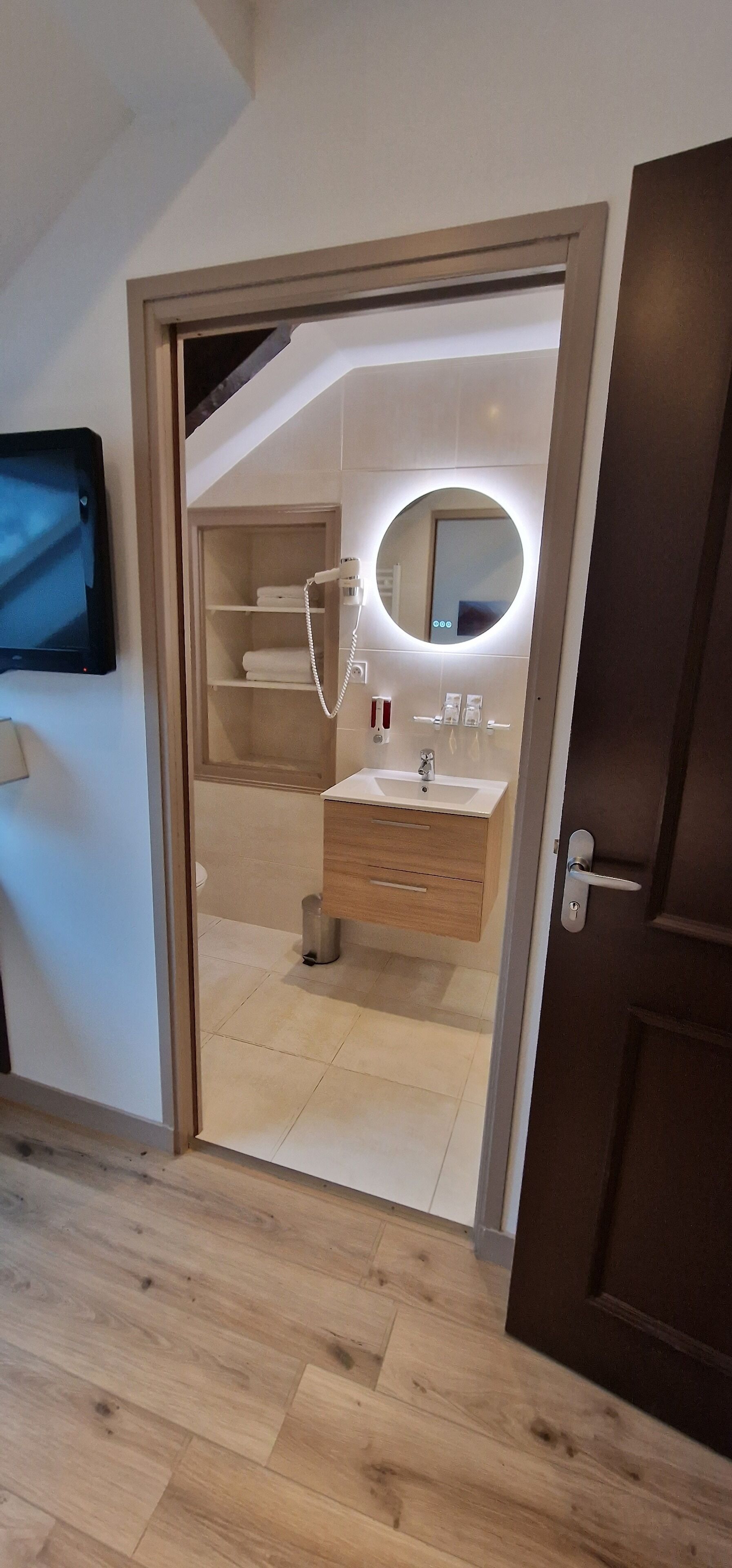 comfort double room | bathroom | shower, eco-friendly toiletries, hair dryer, dressing gowns