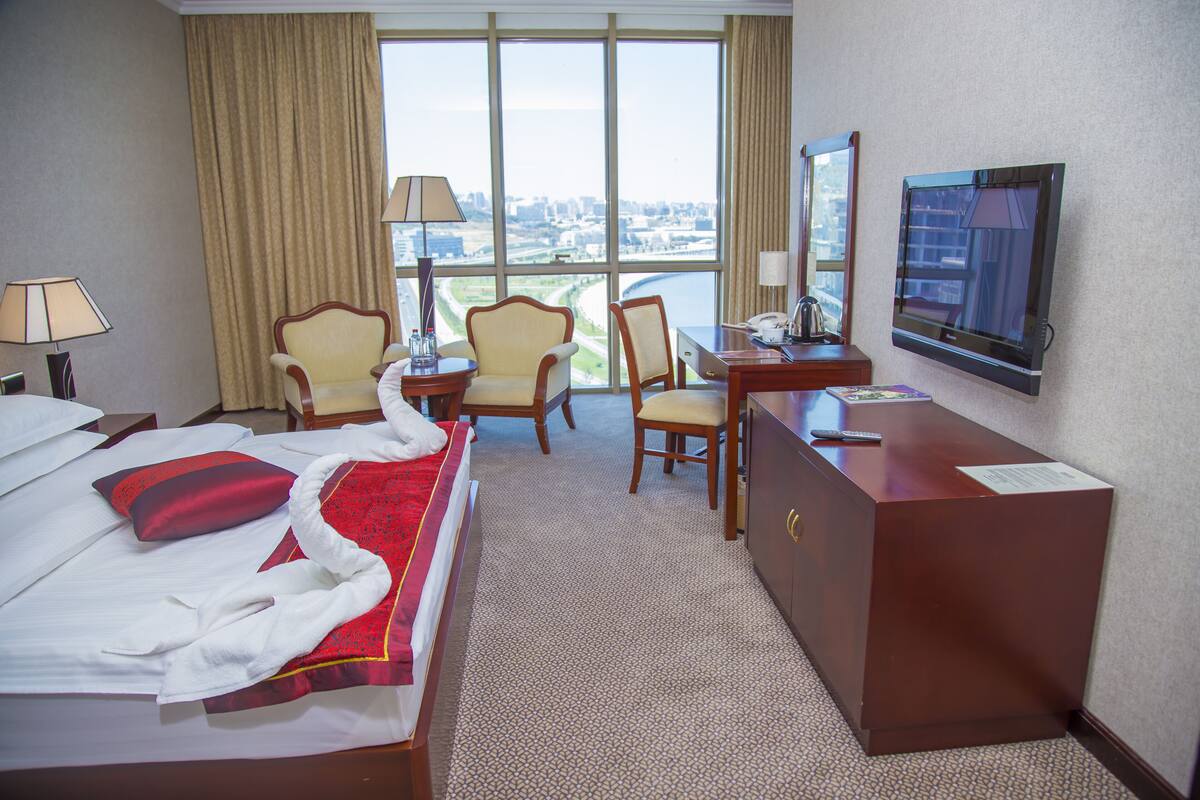 Minibar, in-room safe, desk, soundproofing