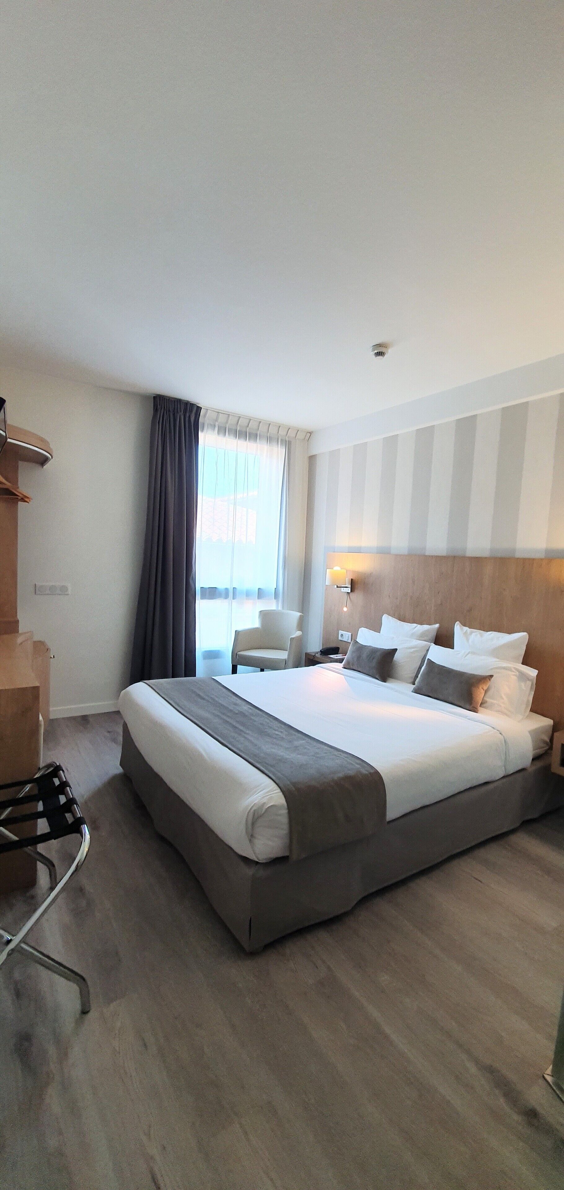 standard double room | in-room safe, desk, soundproofing, iron/ironing board