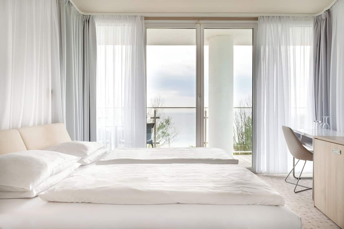 Habitación doble, vista al mar | 1 habitación, ropa de cama de alta calidad y camas con efecto memoria