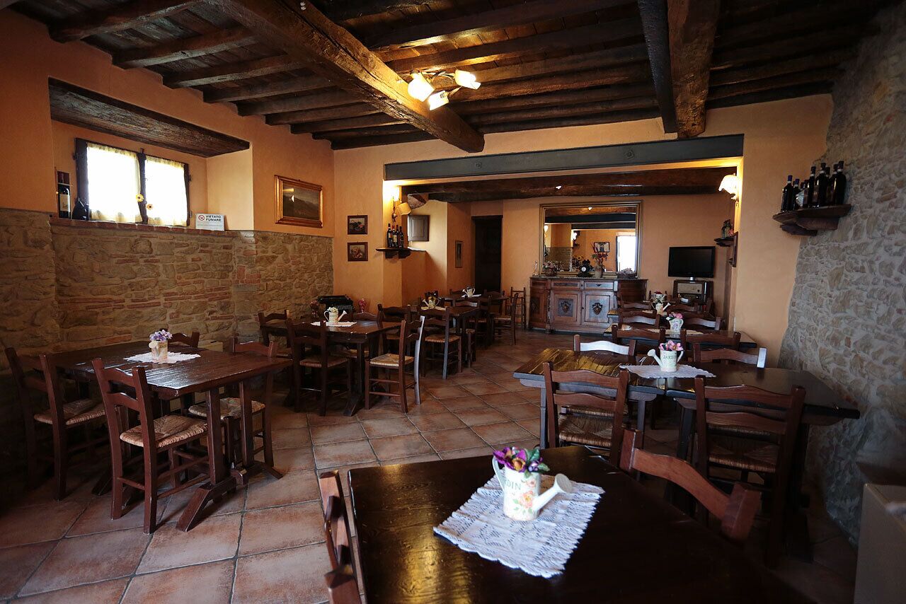 تقديم الإفطار والغداء والعشاء