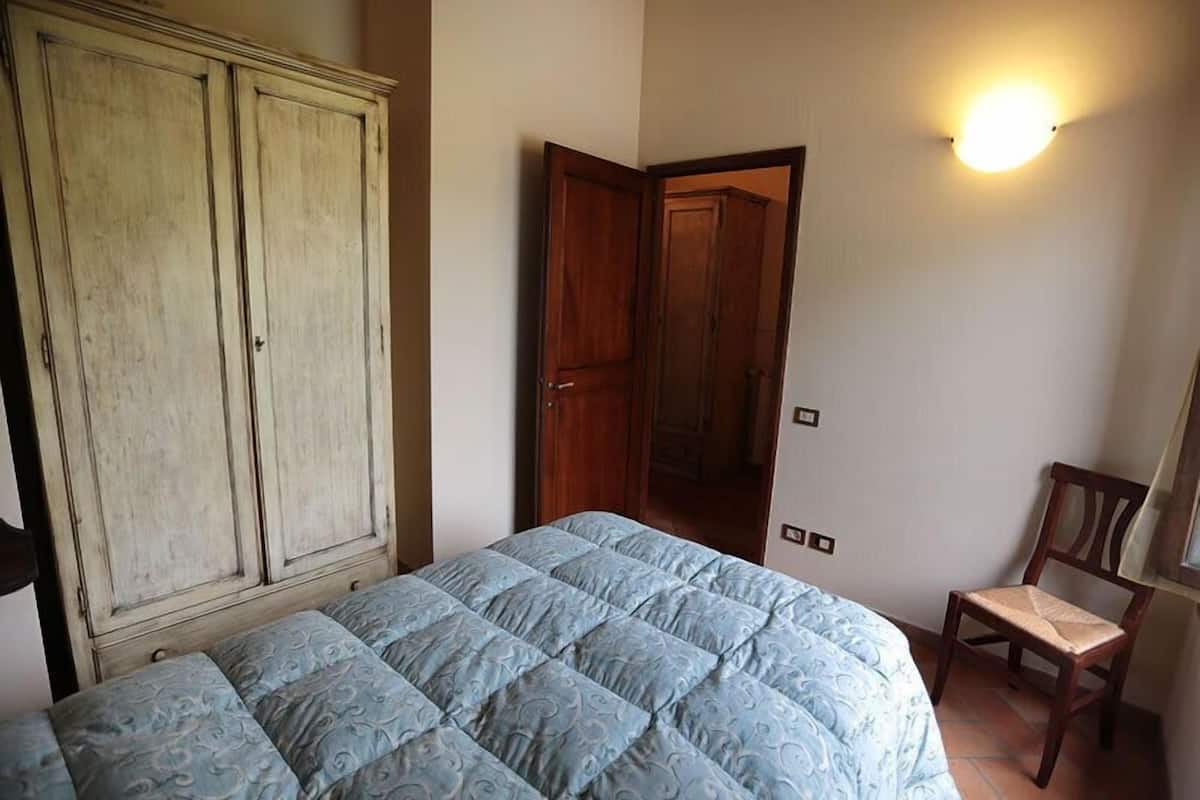 Quarto solteiro | Quartos à prova de som, ferros/tábuas de passar roupa, Wi-Fi de cortesia