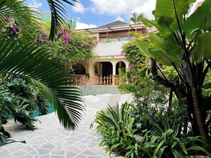 Suíte estúdio luxo, 1 quarto | Vista do quarto