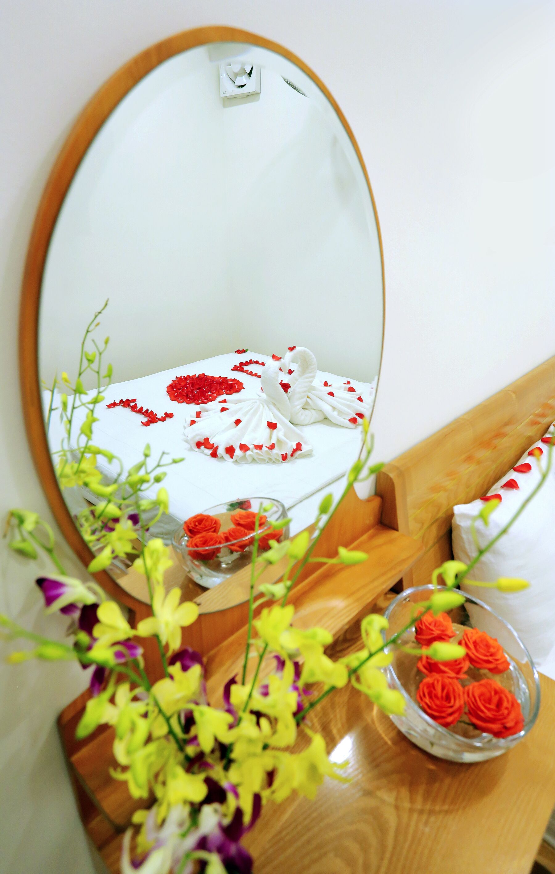 standard double room, no windows | 1 bedroom, premium bedding, minibar, blackout curtains