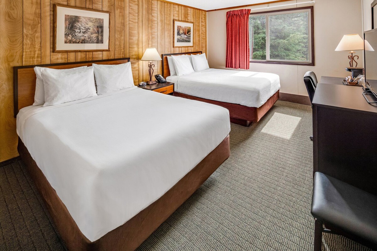 Room, 2 Queen Beds, Non Smoking | Desk, blackout drapes, WiFi (free), bed sheets