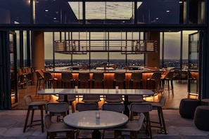 Bar (en la propiedad)