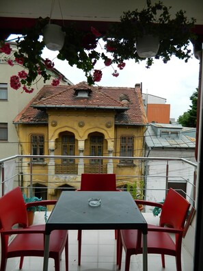 View from property - Tranzzit Hotel (Bucharest)
