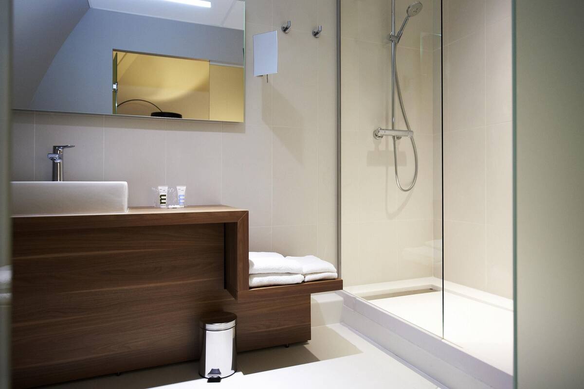 Premium bedding, pillow-top beds, in-room safe, desk