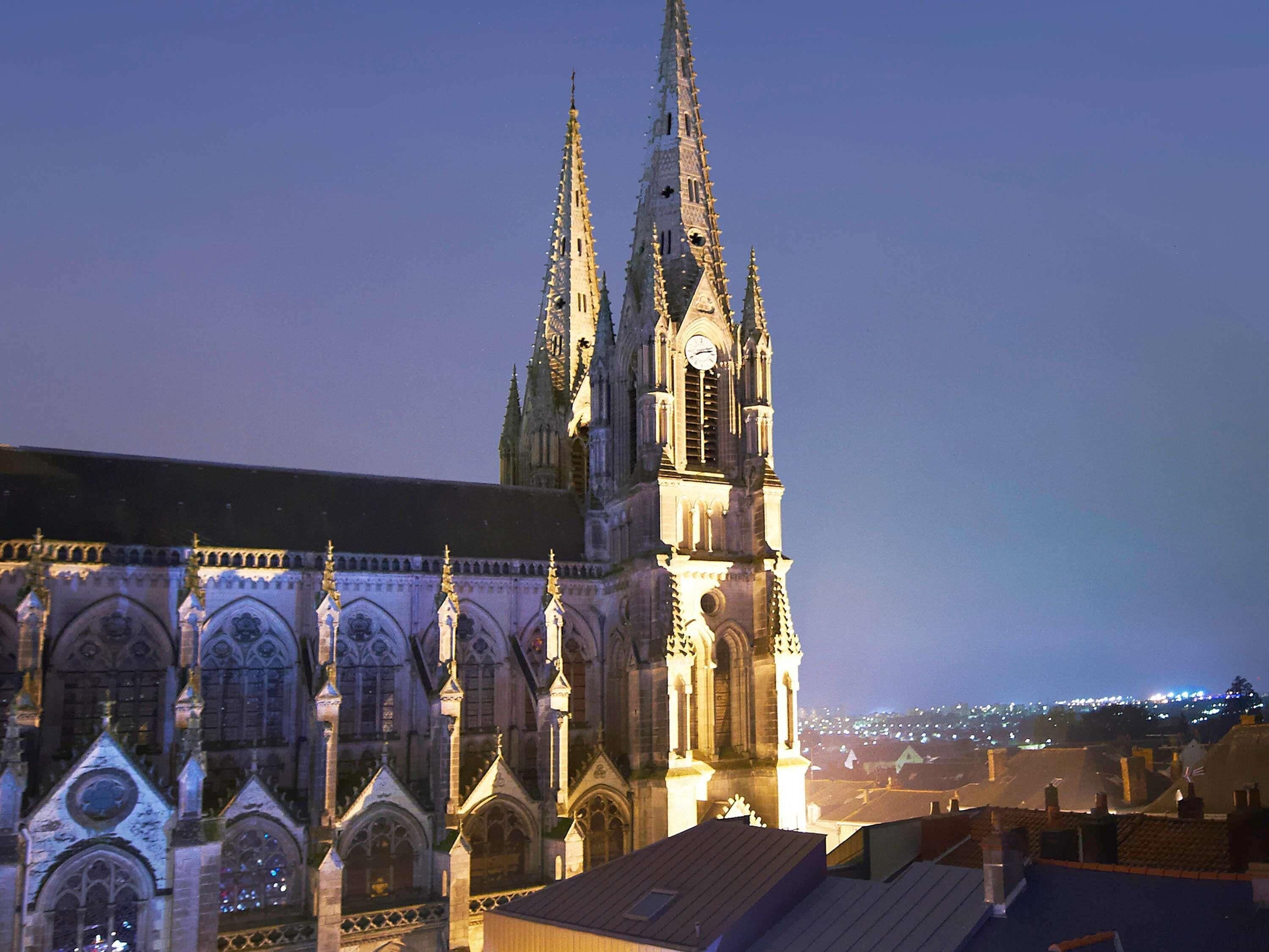 classic room, 1 double bed (with an unobstructed view) | premium bedding, pillow-top beds, in-room safe, desk