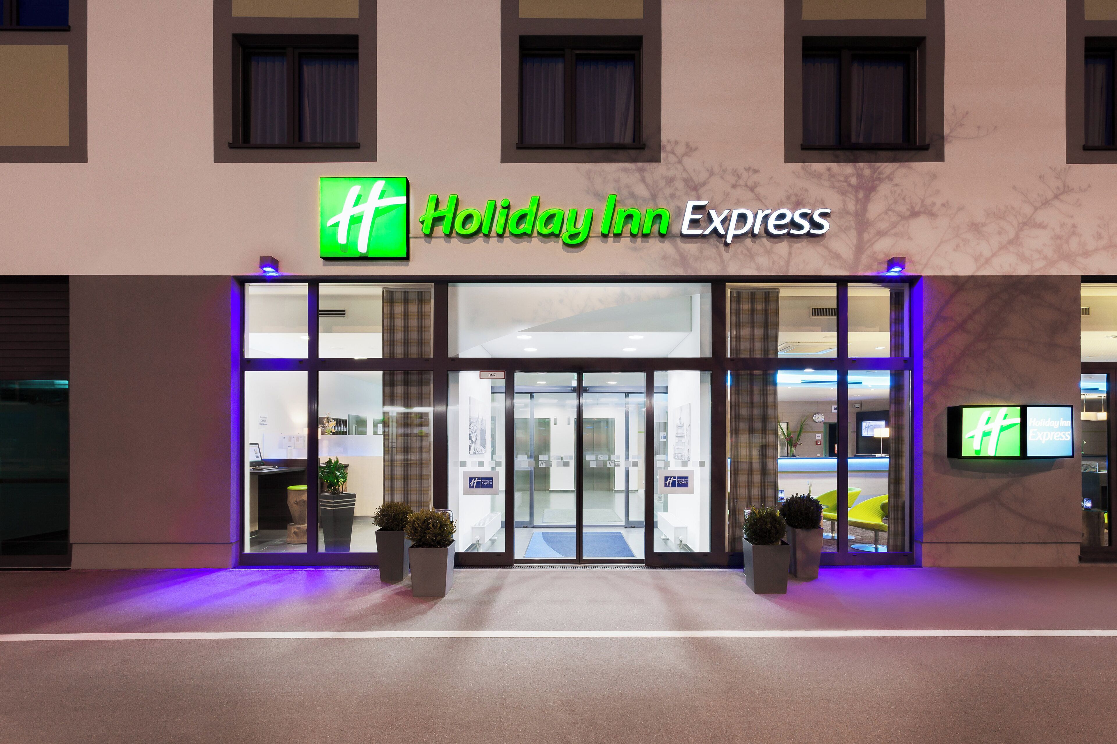 Photo - Holiday Inn Express Augsburg, An Ihg