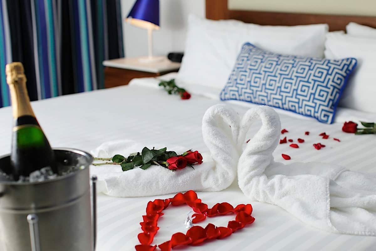 room, 1 king bed | in-room safe, desk, blackout curtains, iron/ironing board