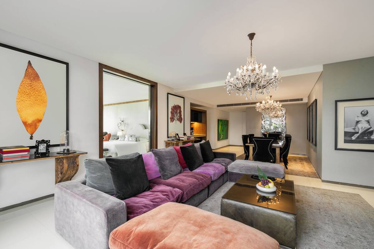 Suite – grand | Minibar, safe på rommet, skrivebord og lydisolert