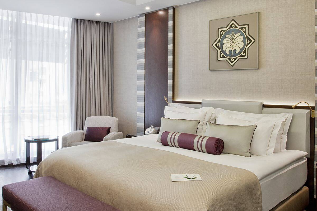 Deluxe Room | Premium bedding, Tempur-Pedic beds, minibar, in-room safe