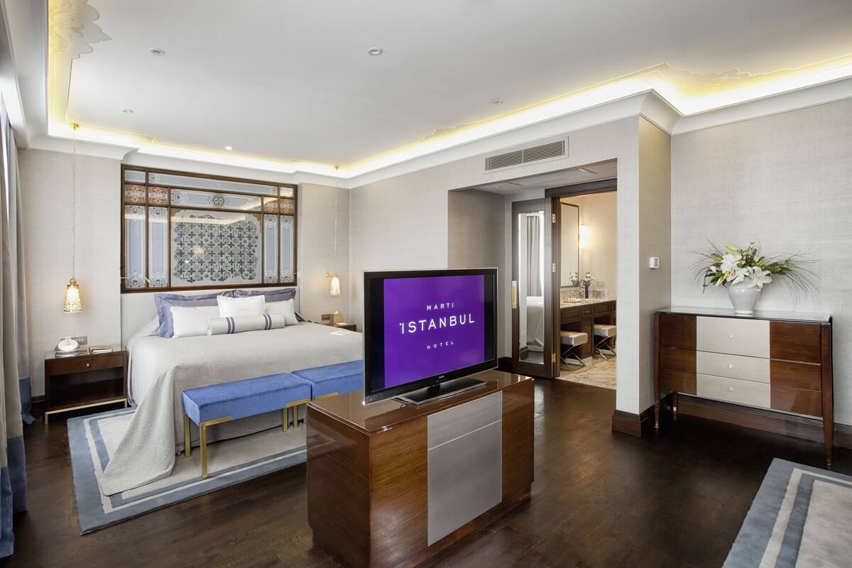 Turkish Suite | Premium bedding, Tempur-Pedic beds, minibar, in-room safe