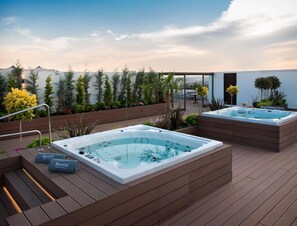 Pool - Barceló Istanbul (Istanbul)