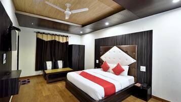 Premium bedding, memory-foam beds, desk, free wired Internet